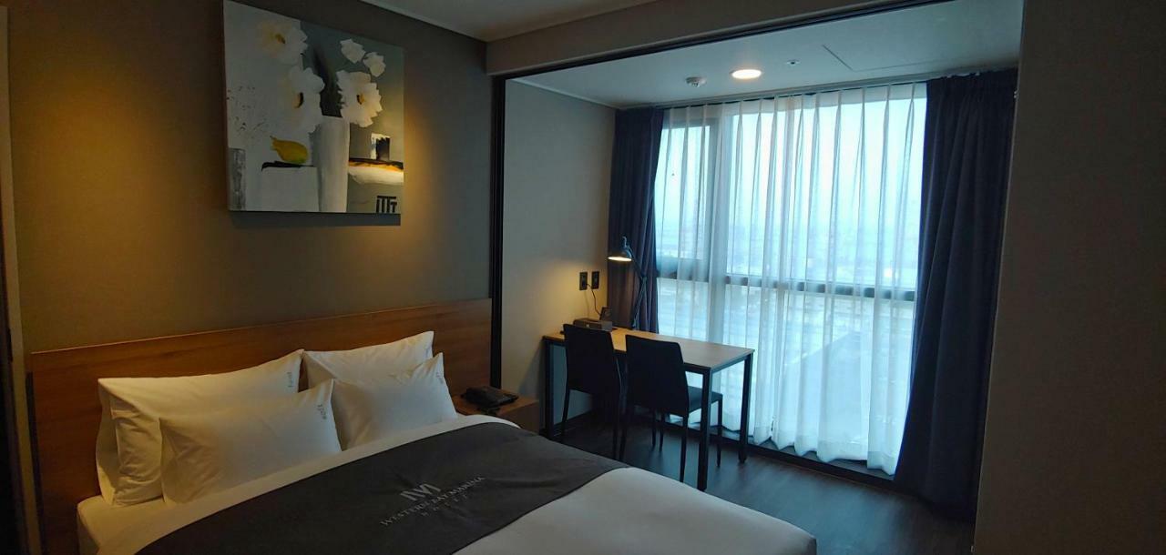 Western Bay Marina Hotel Pyeongtaek Buitenkant foto