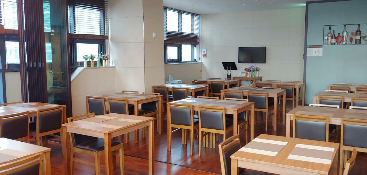 Western Bay Marina Hotel Pyeongtaek Buitenkant foto