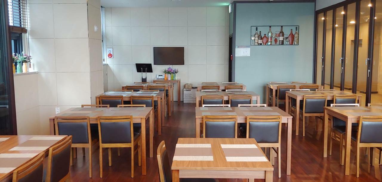 Western Bay Marina Hotel Pyeongtaek Buitenkant foto