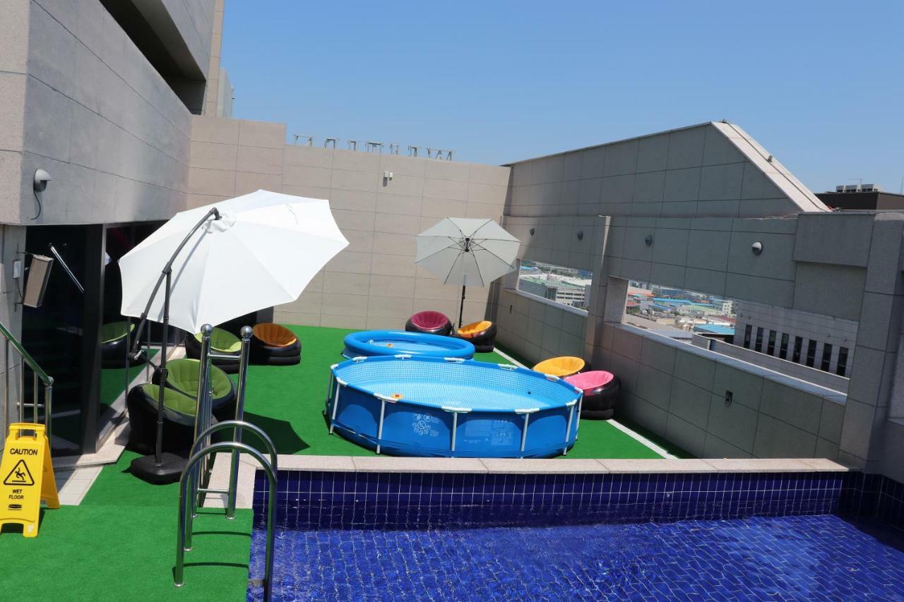Western Bay Marina Hotel Pyeongtaek Buitenkant foto